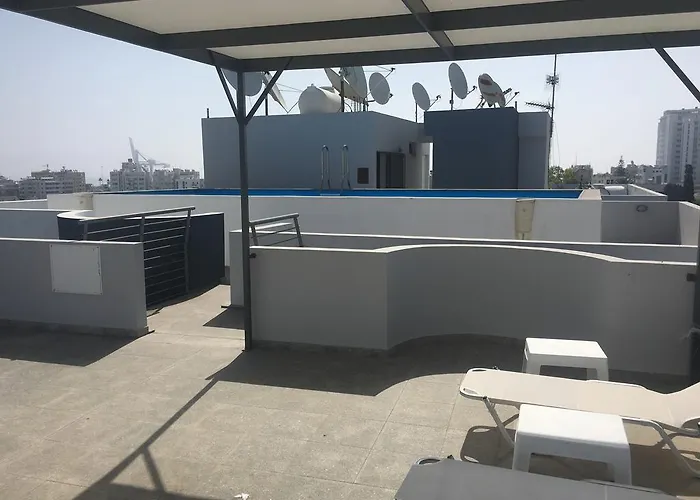 亚历克斯公寓 公寓 *