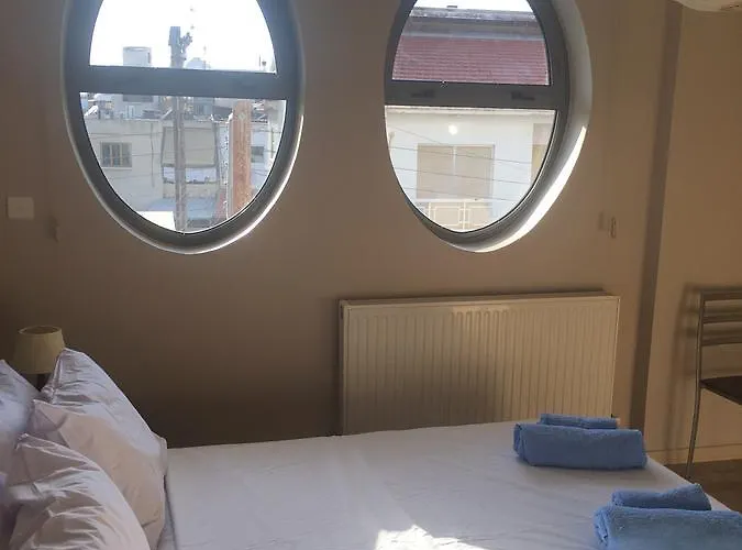 Alex アパート ラルナカ