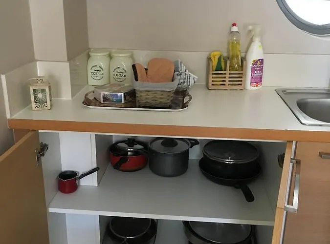 アパート Alex ラルナカ