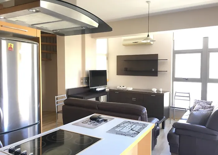 Alex アパート ラルナカ